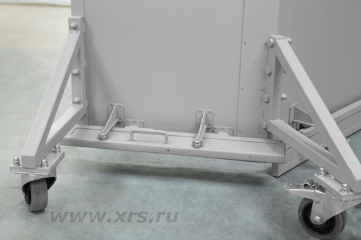 Свинцовые шторки в рабочем и транспортировочном положении