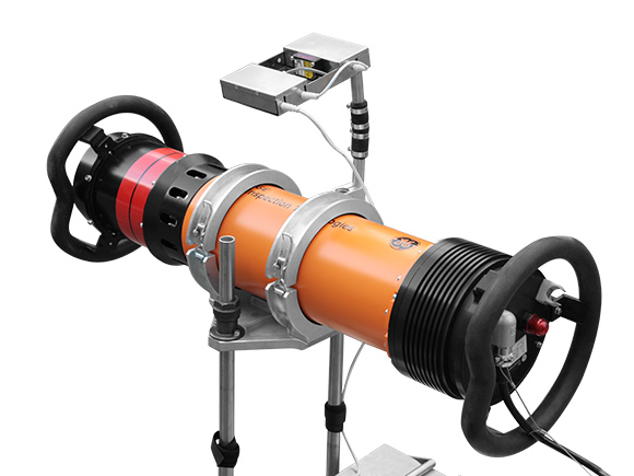 Положение рентгеновского генератора и магнитного датчика регулируется по высоте для трубопроводов различных диаметров и толщин