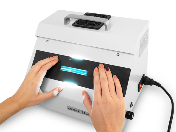 Просвечивание рентгеновской пленки с помощью негатоскопа ЦИКЛОП XRS 80/5