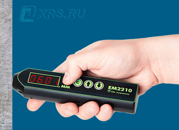 Допустимый перекос датчика относительно нормали к поверхности объекта контроля составляет 25 градусов в любую стороу